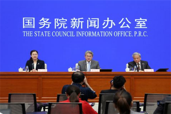 新能源汽车产量或超150万辆，新能源汽修师“一将难求”！