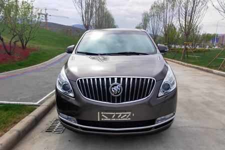白银二手别克GL8 2014款 3.0L SIDI旗舰版